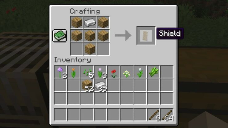 How to Use a Shield in Minecraft (Step-by-Step)